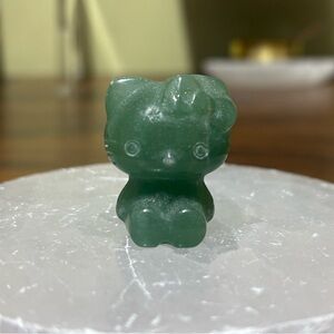 Green aventurine hello kitty carving
